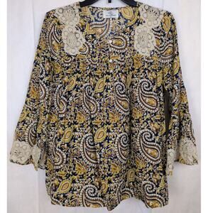 Stella Forest Odila floral paisley crochet lace flare sleeve top Size 40 Cottage